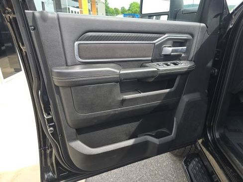 Certified 2025 RAM 2500 Big Horn AWD/4WD image 10