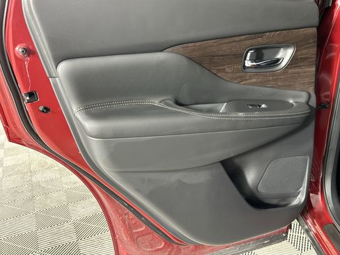 Used 2023 Nissan Murano Platinum w/ Cargo Package image 34