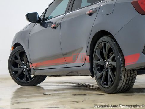 Used 2019 Honda Civic Sport image 10