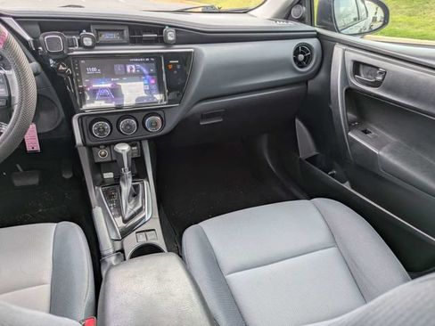 Used 2017 Toyota Corolla L FWD image 12