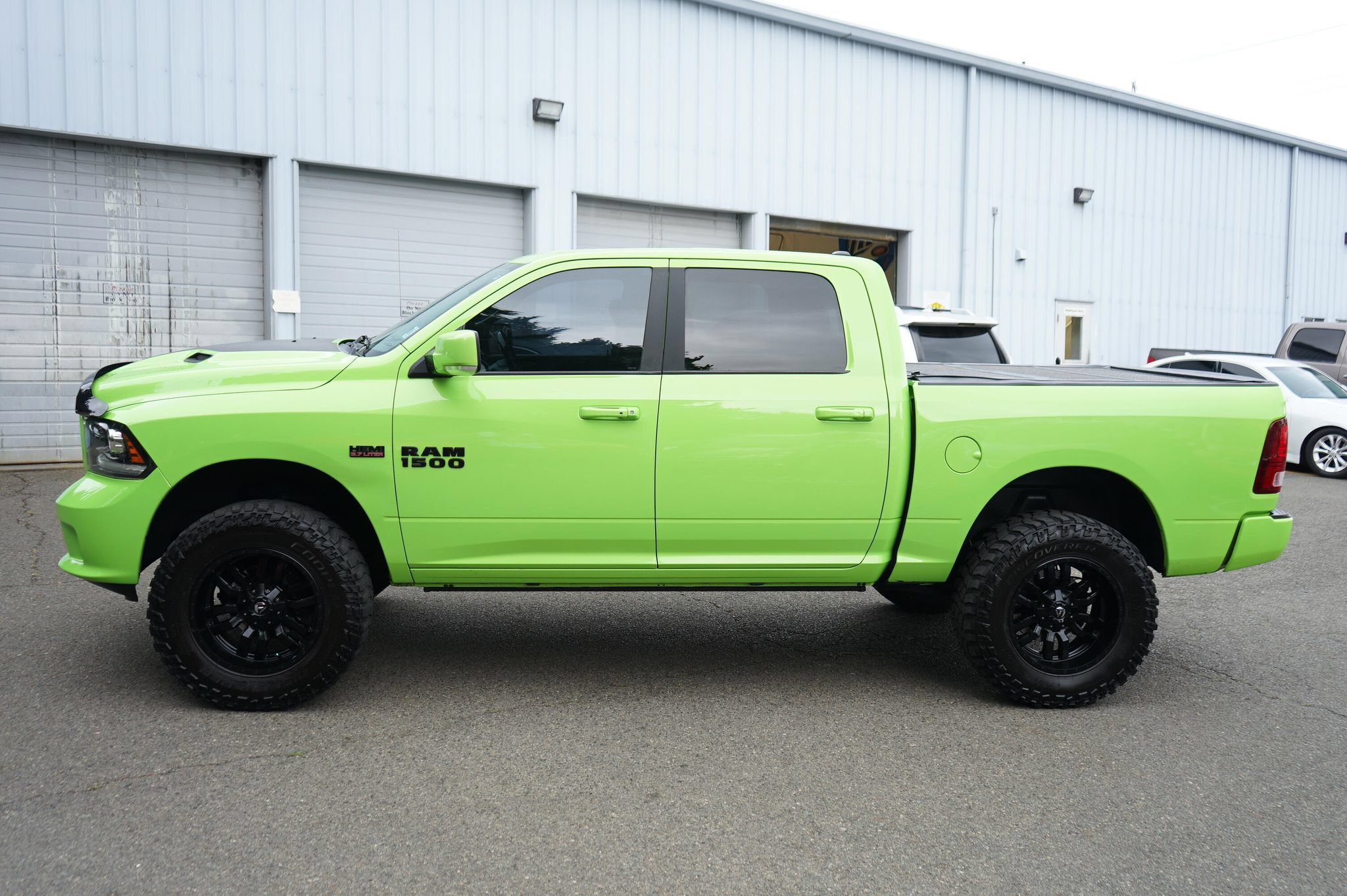 Used 2017 RAM 1500 Sport w/ Sublime Green Sport Package AWD/4WD image 2