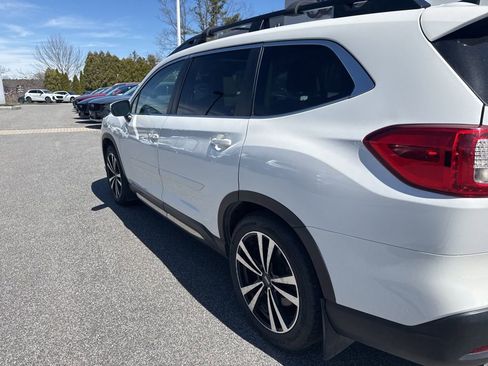 Used 2022 Subaru Ascent Limited w/ Technology Package AWD/4WD image 10