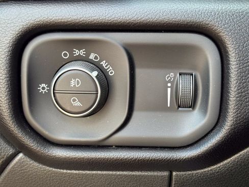 Used 2024 RAM 3500 Big Horn AWD/4WD image 22