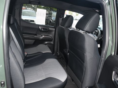 Certified 2022 Toyota Tacoma TRD Sport w/ Technology Package RWD image 17