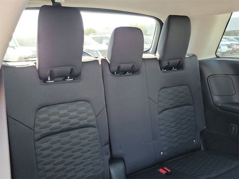 New 2025 Nissan Pathfinder SV w/ SV Premium Package image 22