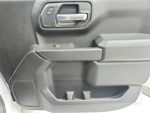 Used 2025 Chevrolet Silverado 1500 Custom image 38