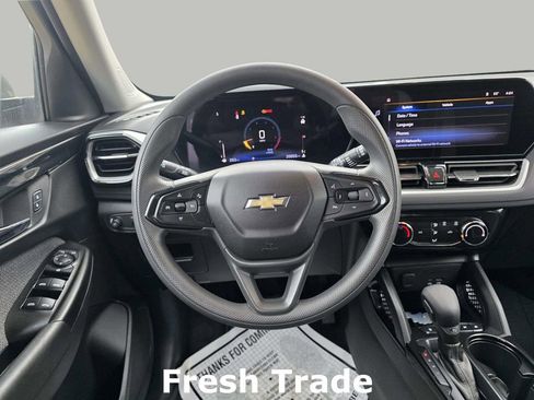 Used 2024 Chevrolet TrailBlazer LT w/ Driver Confidence Package image 12