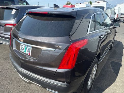 Used 2017 Cadillac XT5 Platinum w/ Driver Assist Package AWD/4WD image 5