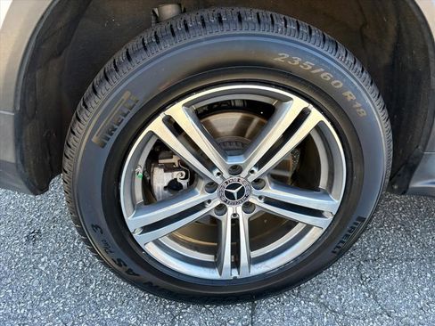 Used 2021 Mercedes-Benz GLC 300 image 24