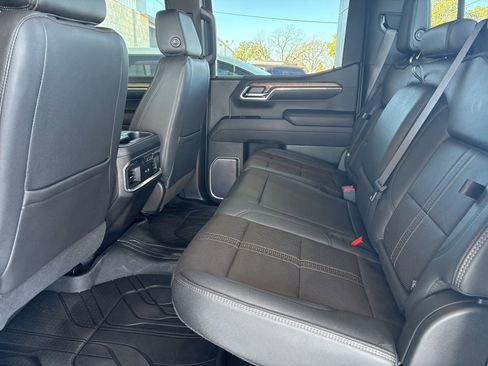 Used 2023 Chevrolet Silverado 1500 High Country image 11