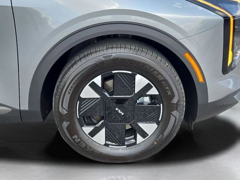 New 2026 Kia Sportage LX image 6