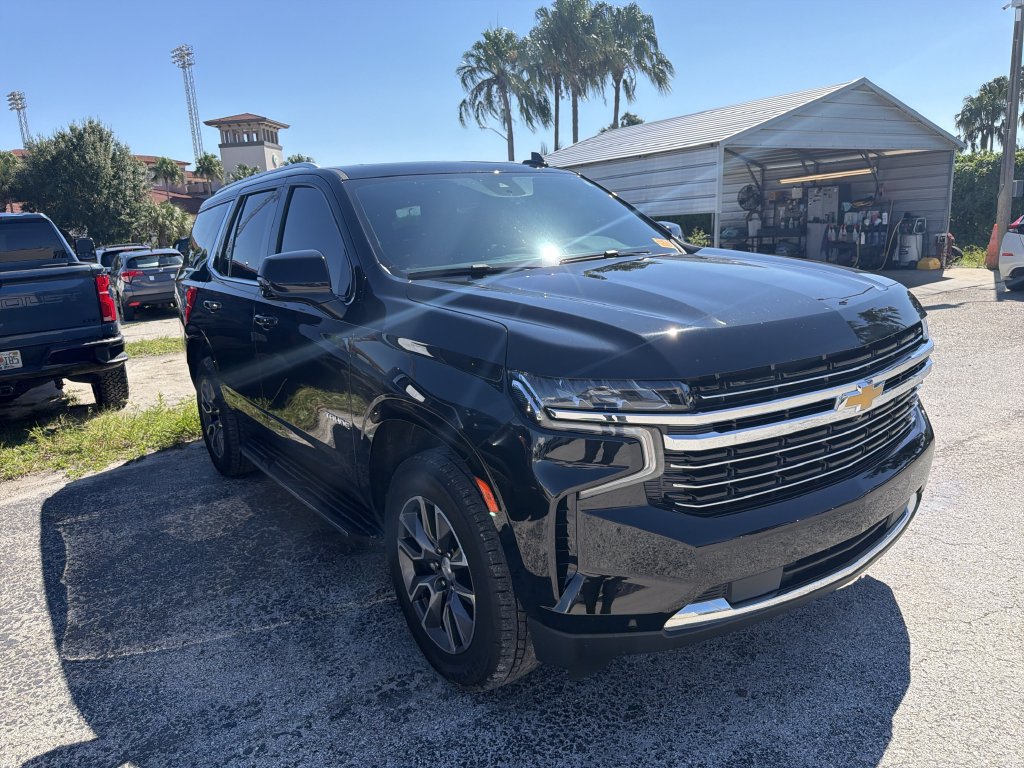 Used 2023 Chevrolet Tahoe LT w/ LT Signature Package RWD image 1