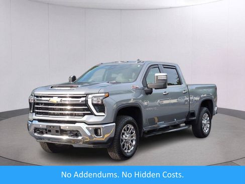 Used 2026 Chevrolet Silverado 2500 LTZ w/ LTZ Convenience Package AWD/4WD image 1