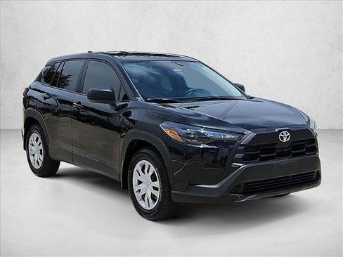 Used 2026 Toyota Corolla Cross L FWD image 3