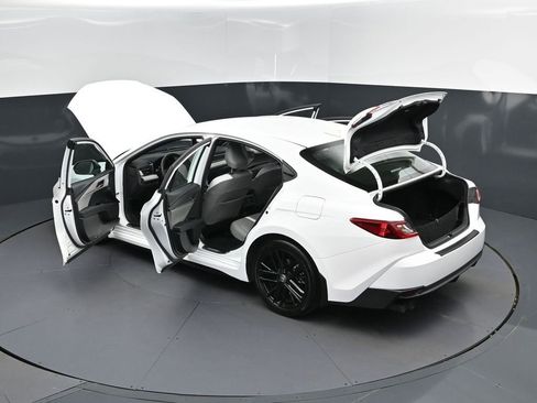 Used 2025 Toyota Camry SE w/ Convenience Package image 48