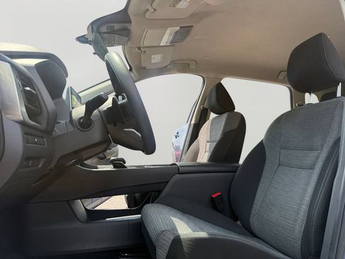 Used 2023 Nissan Rogue SV FWD image 22