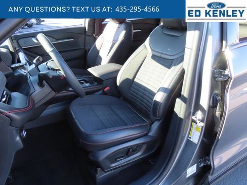 Used 2025 Ford Explorer ST-Line w/ Premium Package AWD/4WD image 3