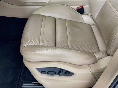 Certified 2023 Porsche Cayenne Coupe AWD/4WD image 12