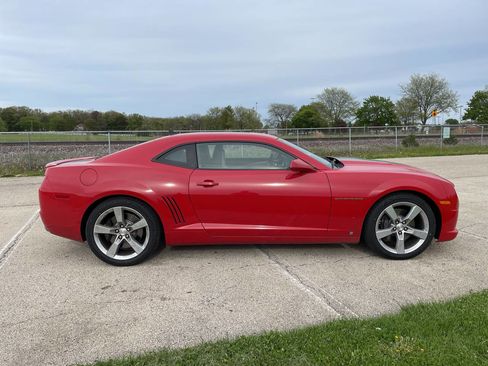 Used 2010 Chevrolet Camaro SS w/ LPO, Ground Effects Package RWD image 8