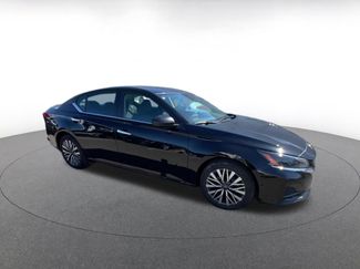 Used 2025 Nissan Altima 2.5 SV video 2