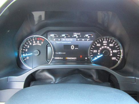 Used 2015 Ford F150 Lariat w/ Equipment Group 501A Mid image 13