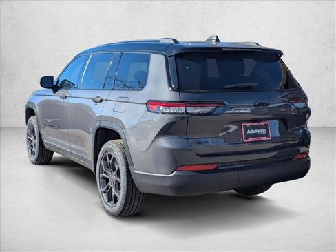 New 2025 Jeep Grand Cherokee L Limited image 8