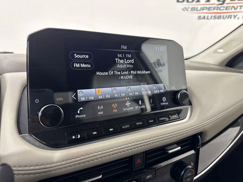 Used 2023 Nissan Rogue SL w/ SL Premium Package image 20