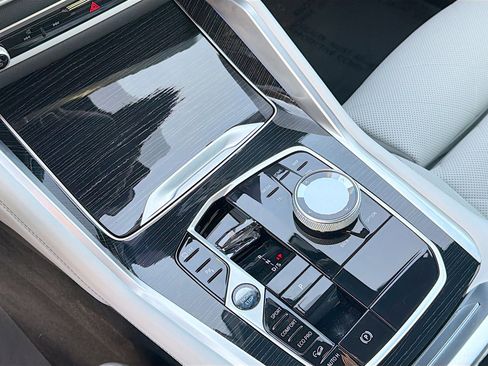 Used 2025 BMW X6 M60i image 29