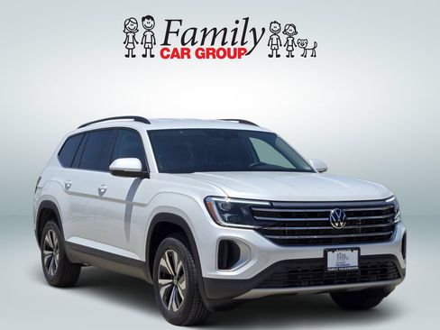 New 2026 Volkswagen Atlas SE FWD image 2