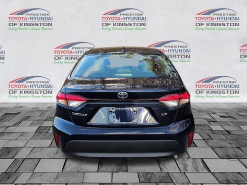 Used 2023 Toyota Corolla LE image 3