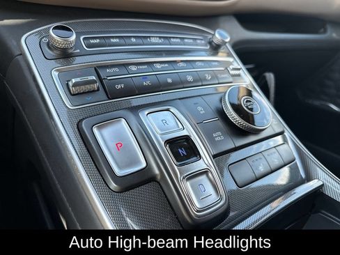 Used 2022 Hyundai Santa Fe SEL w/ Convenience + Premium Package FWD image 19