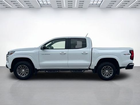 Used 2023 Chevrolet Colorado LT w/ LT Convenience Package II AWD/4WD image 7