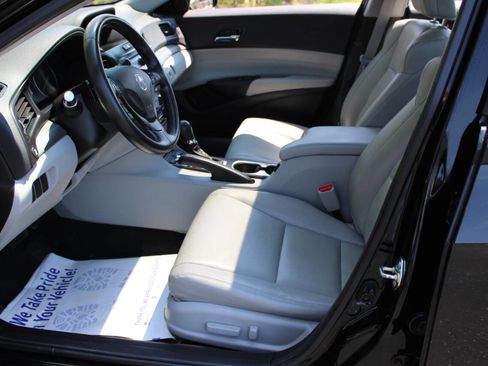 Used 2017 Acura ILX image 7