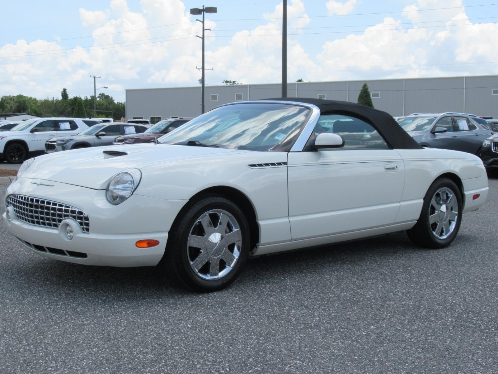 Used 2002 Ford Thunderbird RWD image 3