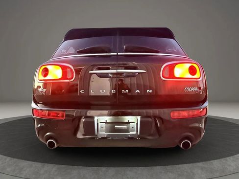 Used 2016 MINI Cooper Clubman S image 9