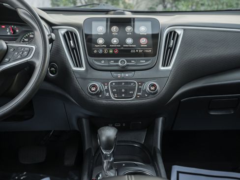 Used 2022 Chevrolet Malibu LT image 29