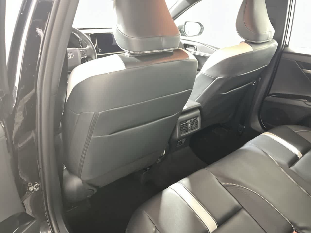 Used 2025 Toyota Camry SE FWD image 24