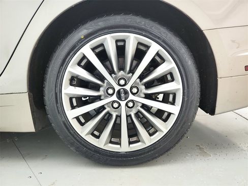 Used 2019 Lincoln MKZ Reserve image 39