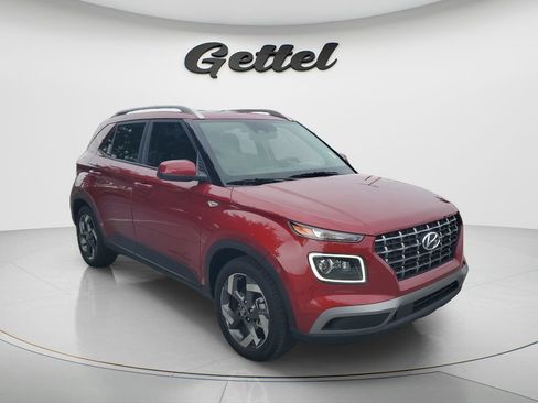 Certified 2023 Hyundai Venue Limited w/ Cargo Package FWD image 3