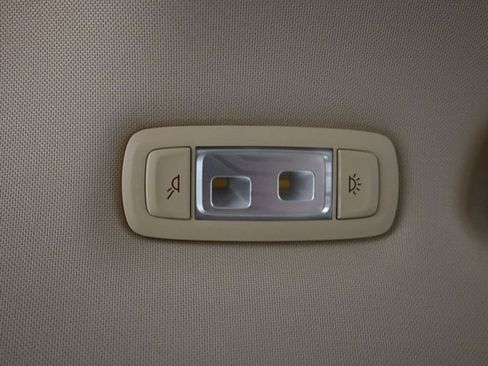 Used 2018 BMW 740i w/ Executive Package RWD image 20