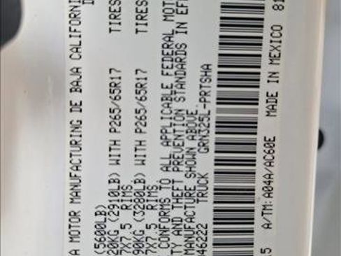 Used 2017 Toyota Tacoma TRD Sport image 21