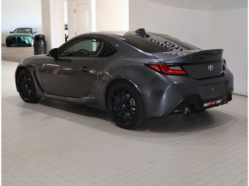 Used 2022 Toyota GR86 Premium w/ ALL Weather Mat Package (TMS) RWD image 5