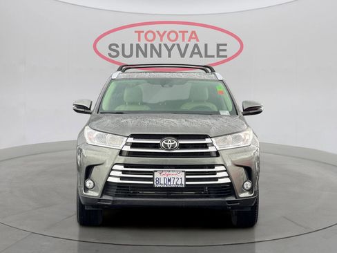 Certified 2019 Toyota Highlander XLE image 12