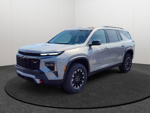 New 2026 Chevrolet Traverse Z71 w/ Driver Confidence Package AWD/4WD image 3