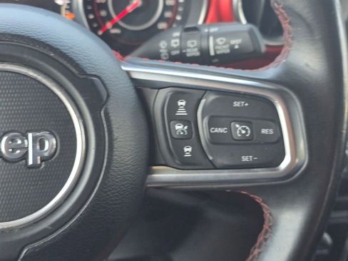 Used 2019 Jeep Wrangler Unlimited Rubicon AWD/4WD image 38