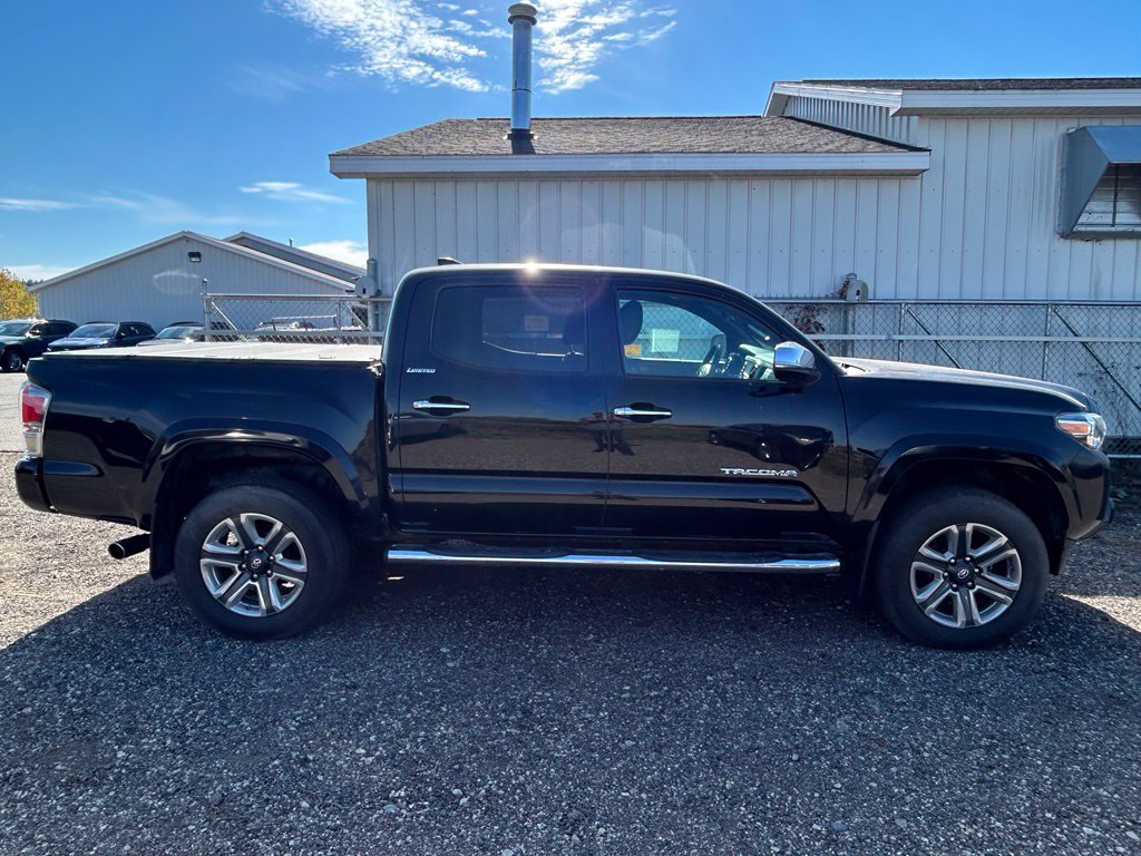 Used 2019 Toyota Tacoma Limited AWD/4WD image 11