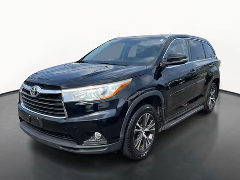 Used 2016 Toyota Highlander XLE image 13