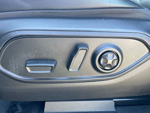 Used 2023 Jeep Grand Cherokee Limited AWD/4WD image 27