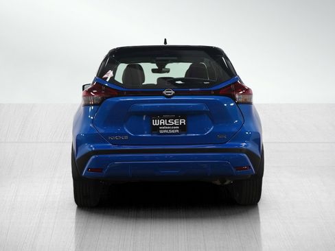 Used 2023 Nissan Kicks SR w/ SR Premium Package image 4