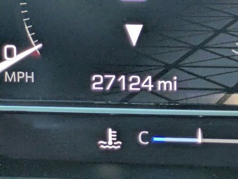 Used 2024 GMC Sierra 2500 SLE w/ SLE Value Package; image 24